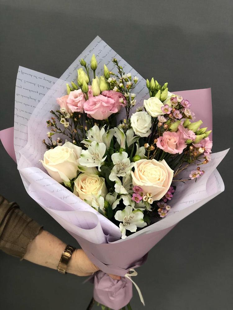 Букет цветов из: Альстромерии, Розы и Лизиантусы в Родионово-Несветайской