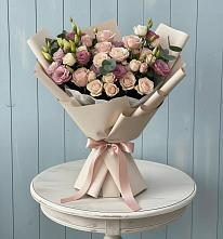 Букет цветов из:  Розы и Лизиантусы в Родионово-Несветайской