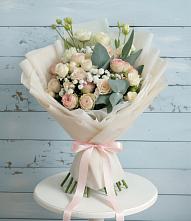 Букет цветов из:  Розы и Лизиантусы в Родионово-Несветайской
