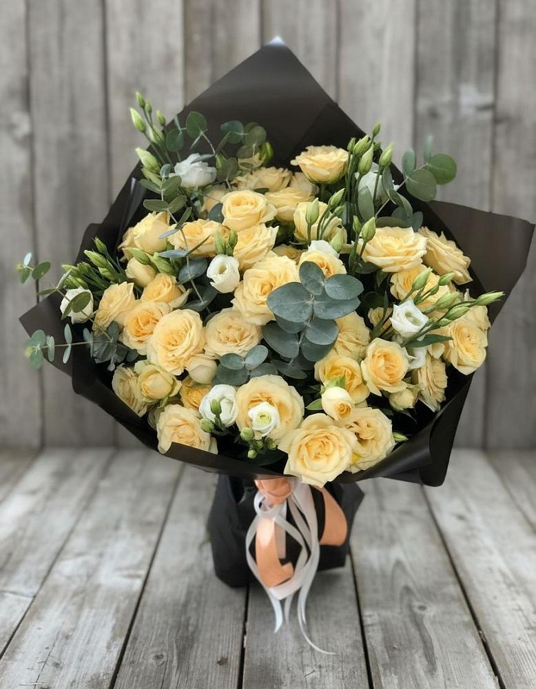 Букет цветов из: Розы и Лизиантусы в Родионово-Несветайской