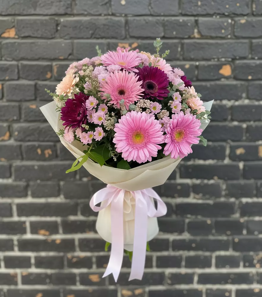 Букет цветов из: Герберы и Хризантемы в Родионово-Несветайской