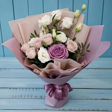 Букет цветов из:  Розы и Лизиантусы в Родионово-Несветайской