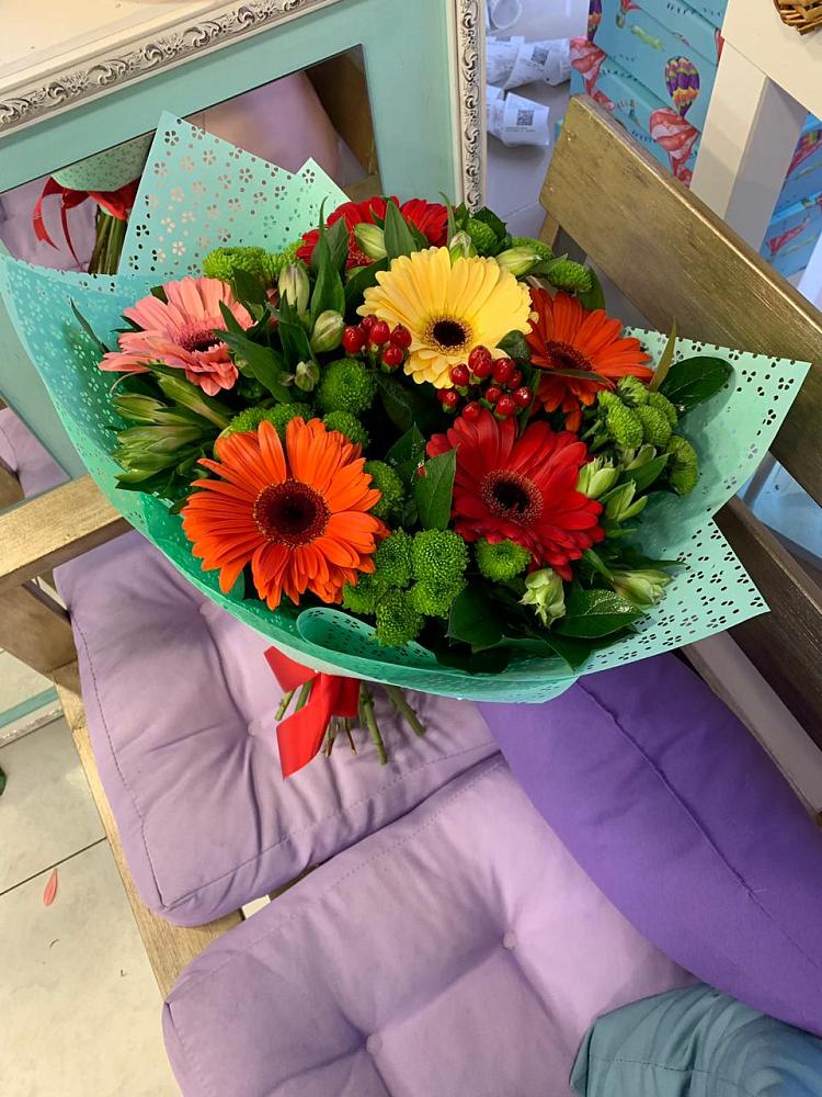 Букет цветов из: Герберы, Хризантемы и Альстромерии в Родионово-Несветайской