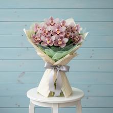 Букет цветов из:  Орхидеи и Розы в Родионово-Несветайской