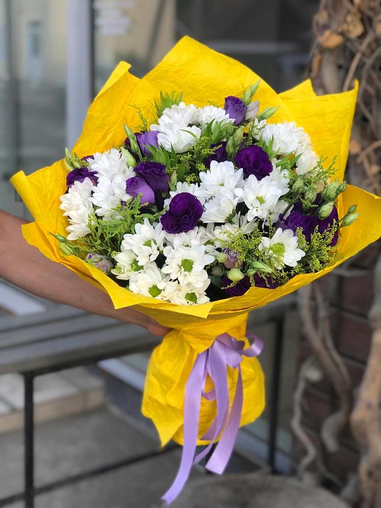 Букет цветов из: Ирисы, Хризантемы и Ромашки в Родионово-Несветайской