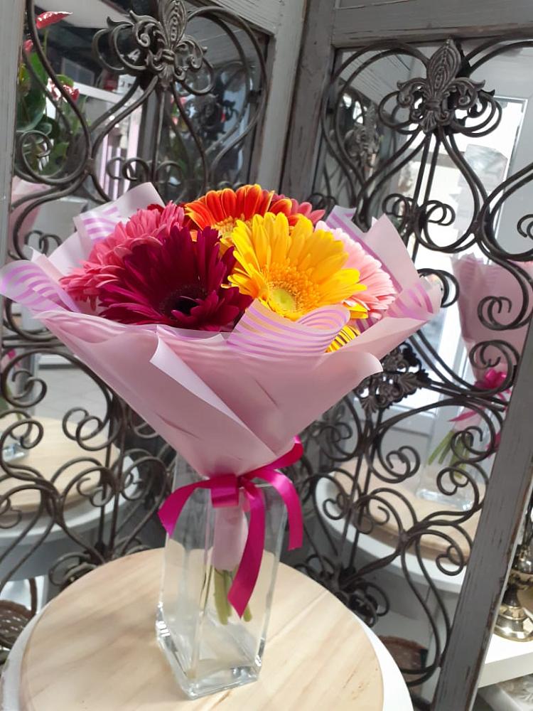 Букет цветов из: Герберы в Родионово-Несветайской