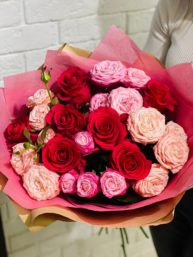 Букет цветов из: Розы в Родионово-Несветайской