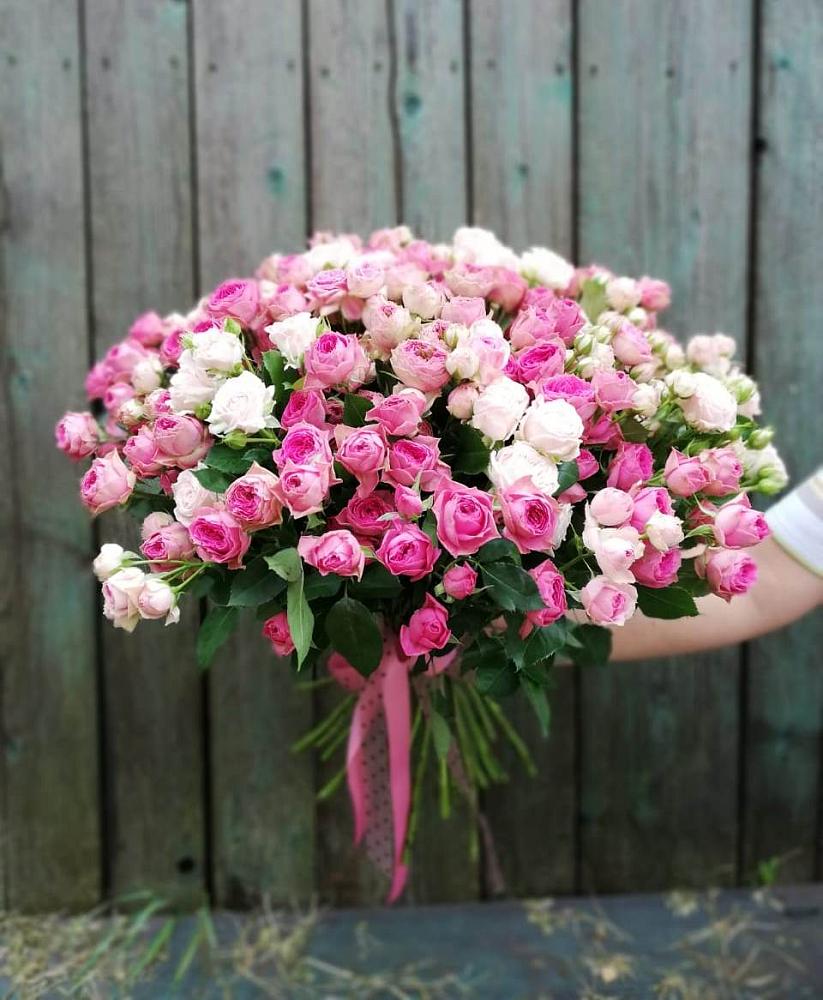 Букет Розовые кустовые розы Натали и Лав Лидия в Родионово-Несветайской