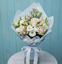 Букет цветов из:  Розы и Лизиантусы в Родионово-Несветайской