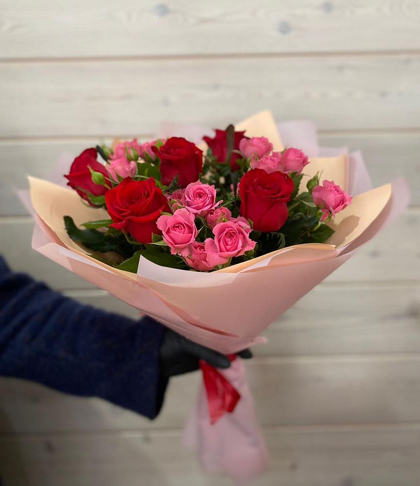 Букет цветов из: Розы в Родионово-Несветайской