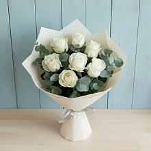 Букет Белые розы в Эвкалипте в Родионово-Несветайской