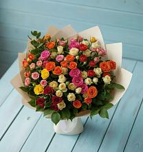 Букет Микс из разноцветных кустовых роз в Родионово-Несветайской