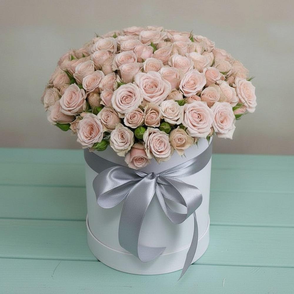 Цветочная композиция из Розы в шляпной коробке в Родионово-Несветайской